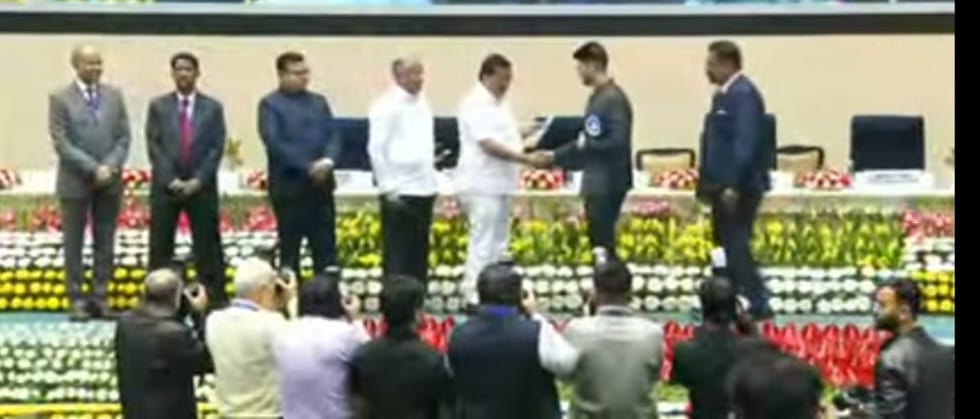 जल संचयन के क्षेत्र मे जिले की बड़ी उपलब्धि,जल संचय जनभागीदारी पुरस्कार से सम्मानित…